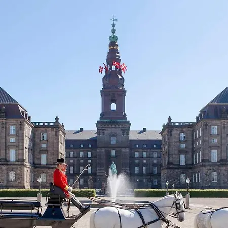 Апартаменты Stylish Loft In The Heart Of Cph