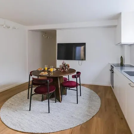 Апартаменты Stylish Loft In The Heart Of Cph *