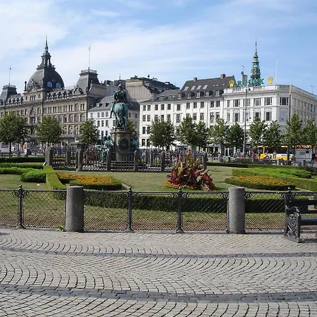 Апартаменты Stylish Loft In The Heart Of Cph